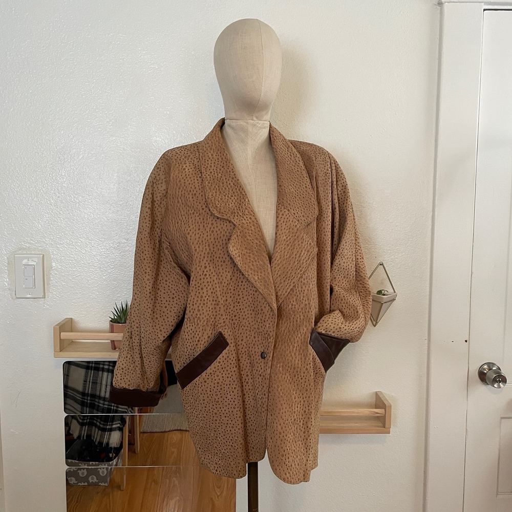 Vintage Embossed Tan Suede Contrast Brown Trim Oversized Retro Blazer Coat